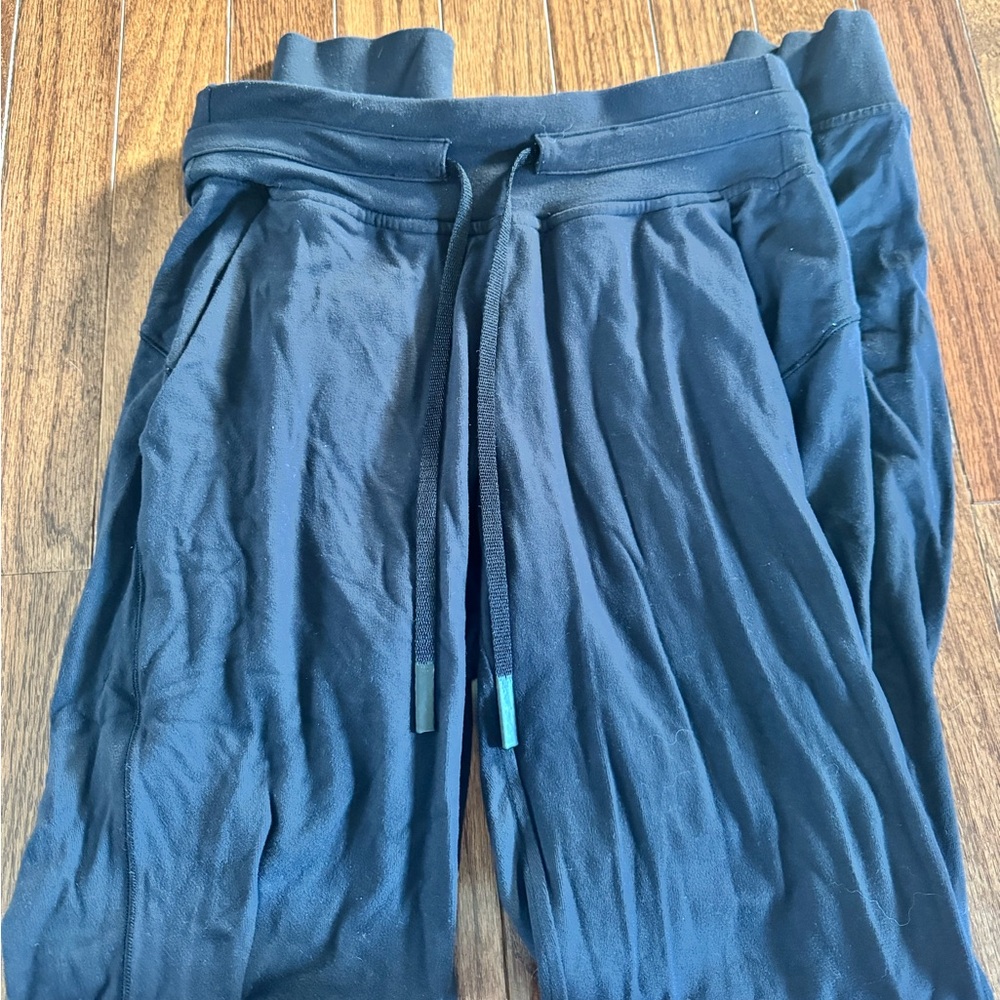 Black lululemon align joggers